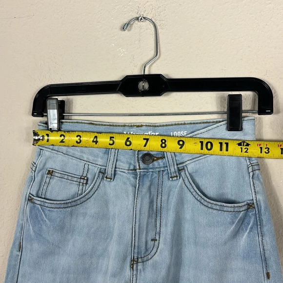 NWOT Wrangler Loose Slim Jeans girl size 12 - Picture 9 of 11